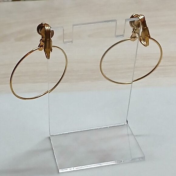 Vintage Gold Tone Clip On Hoop Earrings Costume Jewelry #80W - Picture 10 of 13